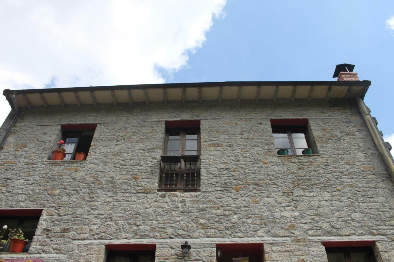 El Sumiciu Guest House Mieres  Luaran gambar